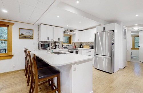 Port Orchard Cabin | Secluded dog-friendly home with private hot tub, firepit, deck, wood fireplace