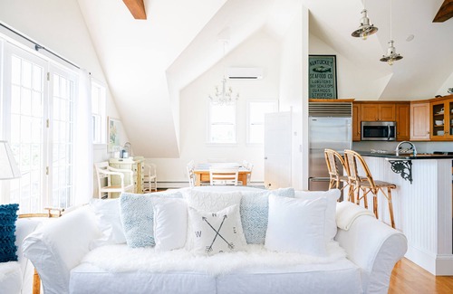 Madequecham House | Secluded estate with private pool and spa steps to the beach
