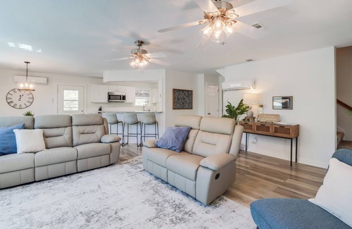 Pass Christian House | Secluded Home on Canal 1 Mile to Beach