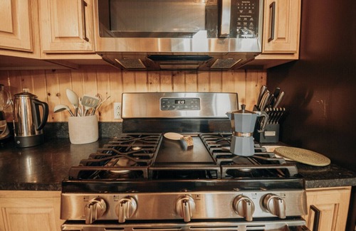 Schenevus Cabin | Secluded Lodge on 56 Acres | Firepit Creek