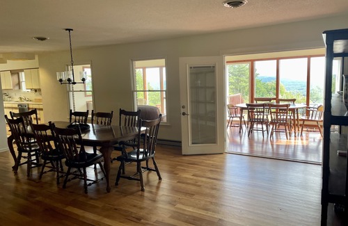 North Charleston House | Secluded Mountain Retreat w/360° Views & Fire Pit