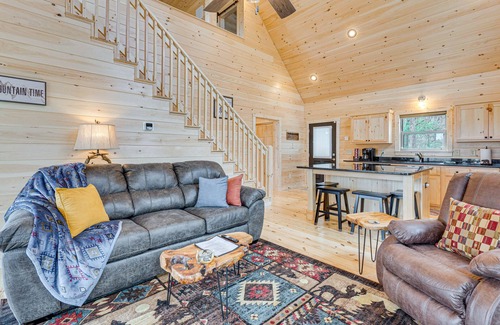 Unaka Cabin | Secluded Murphy Cabin Rental w/Deck & Fire Pit!