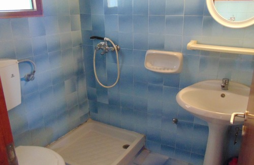 Molos Apartment | secluded, quiet studio 190 m from the beach for 2-4 persons