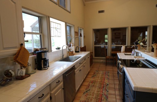 Elmo House | Secluded Ranch House with Private 4 Acre Pond