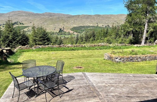 Killin Cottage | Secluded traditional and stylish detached cottage set in a National Park
