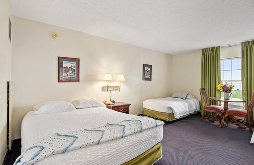 North East Hotel | Second Floor Standard Deluxe