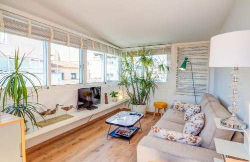 Sitges Apartment | Secret Garden Apartment by Hello Homes Sitges
