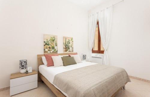 Oristano Historic Centre Apartment | Secret Garden - Big garden near station & centre