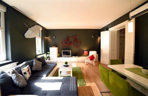 Zagreb Apartment | Secret Garden
