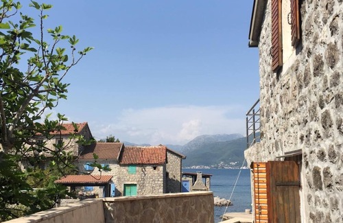 Seoca Apartment | Secret place for two,Kakrc-Tivat