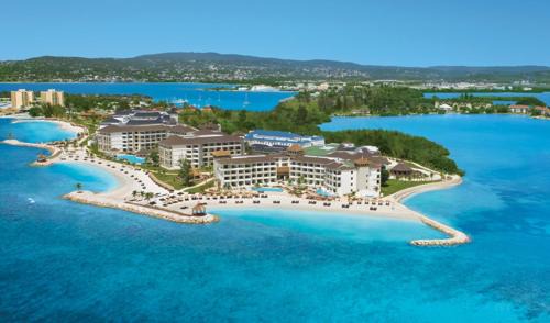 Montego Bay Resort | Secrets Wild Orchid Adults Only - All Inclusive