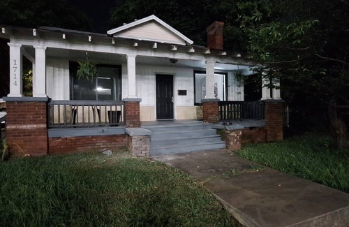 Wilmore House | Section off apartment back of house.
