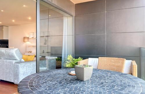 Sao Martinho Apartment | Seculo XXI-U, a Home in Madeira