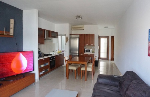 Swieqi Apartment | Secure, Bright, 2 bedroom penthouse in Swieqi