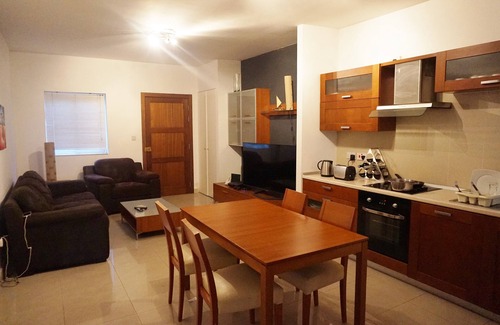 Swieqi Apartment | Secure, Bright, 2 bedroom penthouse in Swieqi