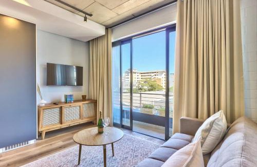 Sea Point Apartment | Secure studio, Sea Point Gem near promenade!