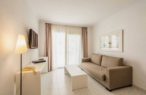 Santa Eulalia del Rio Hotel | SEDUQPL-SUP/ Superior Apartment/ ♚Roof Top Pool/City Heart♥ Close to the beach