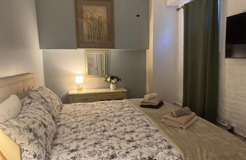 Union City Apartment | See NY Now Sleeps 21