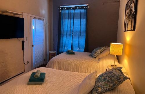Union City Apartment | See NY Now Sleeps 21