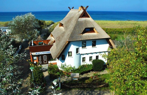 Dierhagen Ost Apartment | Seeblick 5 - Hotel Haus Windhook (directly at the Baltic Sea)