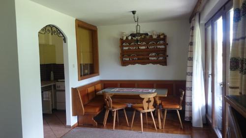 Krumpendorf am Woerther See House | Seebungalows Wedenig direkt am See