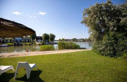 Weiden am See Apartment | Seepark Weiden - Baumhof