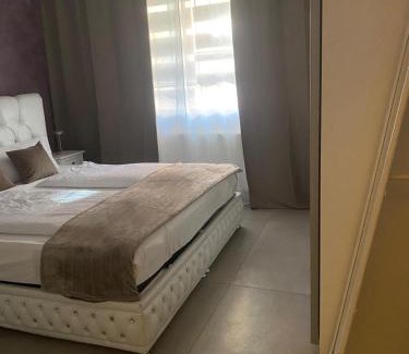 Wiesbaden Apartment | Sehr grosse 5 Zimmer Wohnung mit Garten und terasse