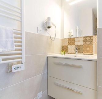 La Faviere Apartment | SELECT'soHOME - T2 entièrement rénové à quelques pas de la plage - POS07