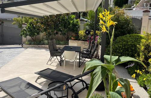 Susanj House | Selena