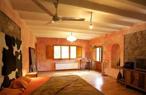 Plandogau Cottage | Self catering La Farga 1845 for 12 people