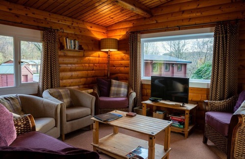 Duirinish Cabin | Self-Catering log cabin near Plockton and the Isle of Skye secluded, well equipped and dog friendly.