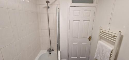 Doncaster House | SELF CHECK IN APARTMENT DONCASTER