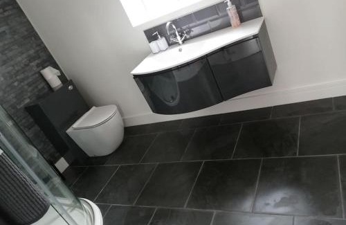 Kidderminster Apartment | Self contained annexe