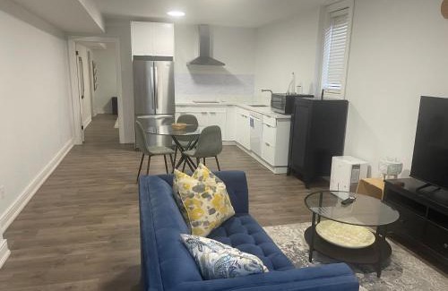 Durham Region Apartment | Self contained lower level 1 Bedroom apartment