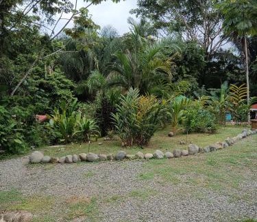 Quepos House | Selva Linda Lodge jungle wildlife vue and birdwatching