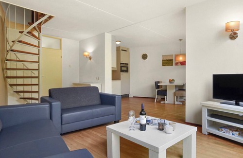 Brouwershaven Cottage | Semi-detached bungalow for 4 persons