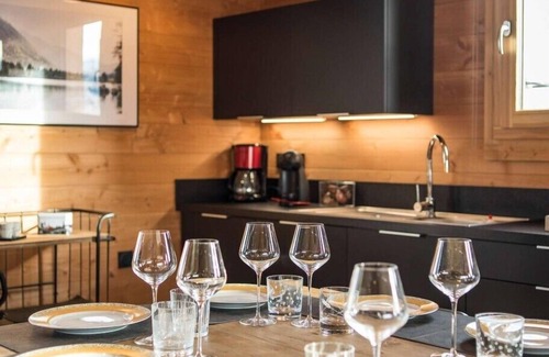 La Toussuire House | Semi-detached chalet near the slopes with panoramic views