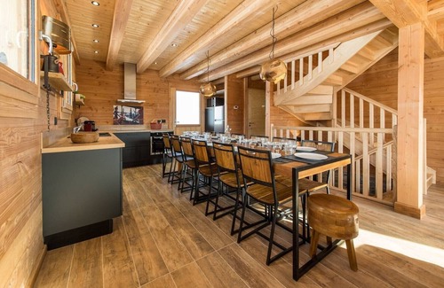 La Toussuire House | Semi-detached chalet near the slopes with panoramic views