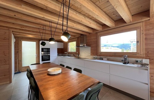 La Toussuire House | Semi-detached chalet near the slopes with sauna