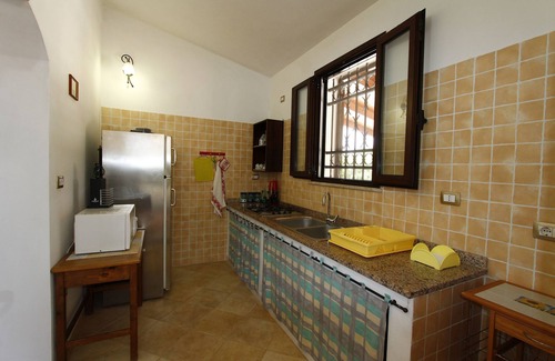 Tiggiano House | Semi-detached house with garden and pool 509