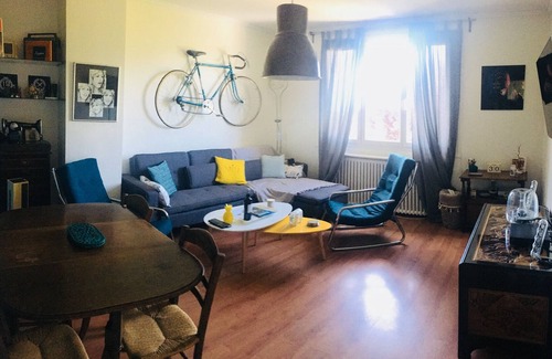 La Fagette House | Semi-detached house with garden close to all amenities