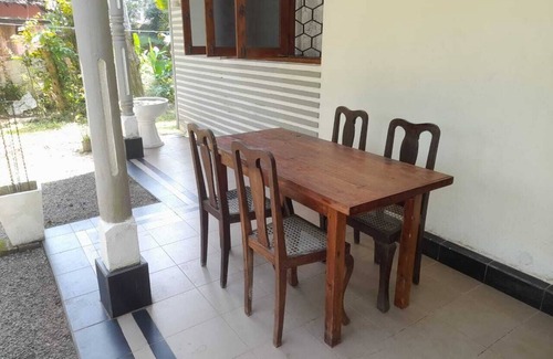 Mirissa Villa | Senarath Villa