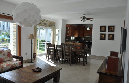 La Esplanada Apartment | SENIOR SNOWBIRDS - groundfloor 2BD 2BTH condo with pool in central Sosua