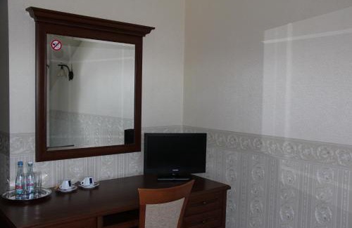 Moletai House | Senoji užeiga