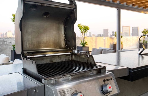 Miguel Hidalgo Apartment | Sensational Apt w/Top Views | Great Balcony| Pool+Gym+Grill