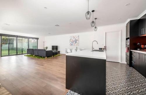 Hawker House | Sensational New Townhouse