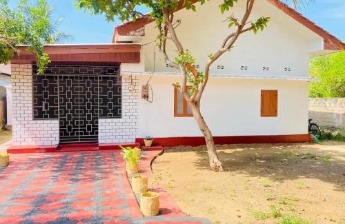 Vadamaradchy North House | Senthu guest house