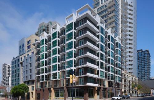 East Village Hotel | Sentral Gaslamp Quarter
