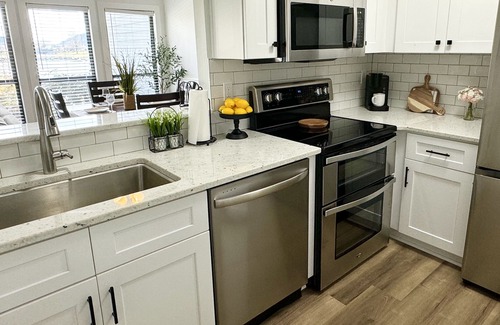 North Shore Condo | SEPT 1-4 AVAILABLE BERNARDS LANDING BEST LOCATION 2B- NEXT2POOL MOST POPULAR