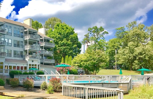 North Shore Condo | SEPT 1-4 AVAILABLE BERNARDS LANDING BEST LOCATION 2B- NEXT2POOL MOST POPULAR